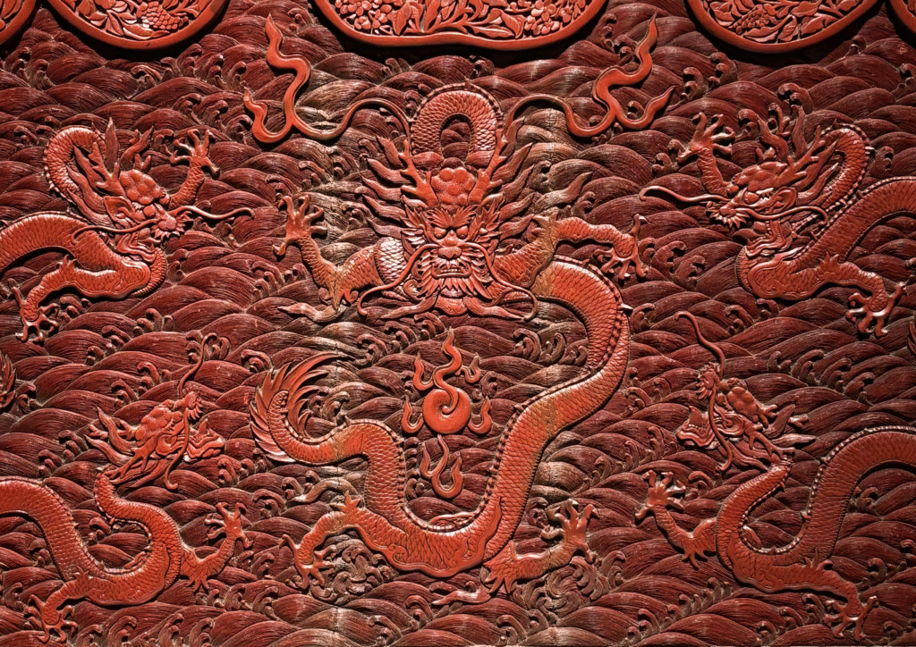 Laque cinabre - Détails Trône Qianlong