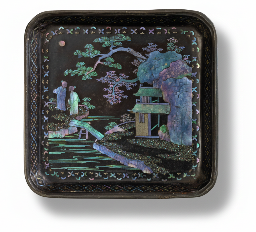 Coupelle en laque noire et nacre règne de Kangxi